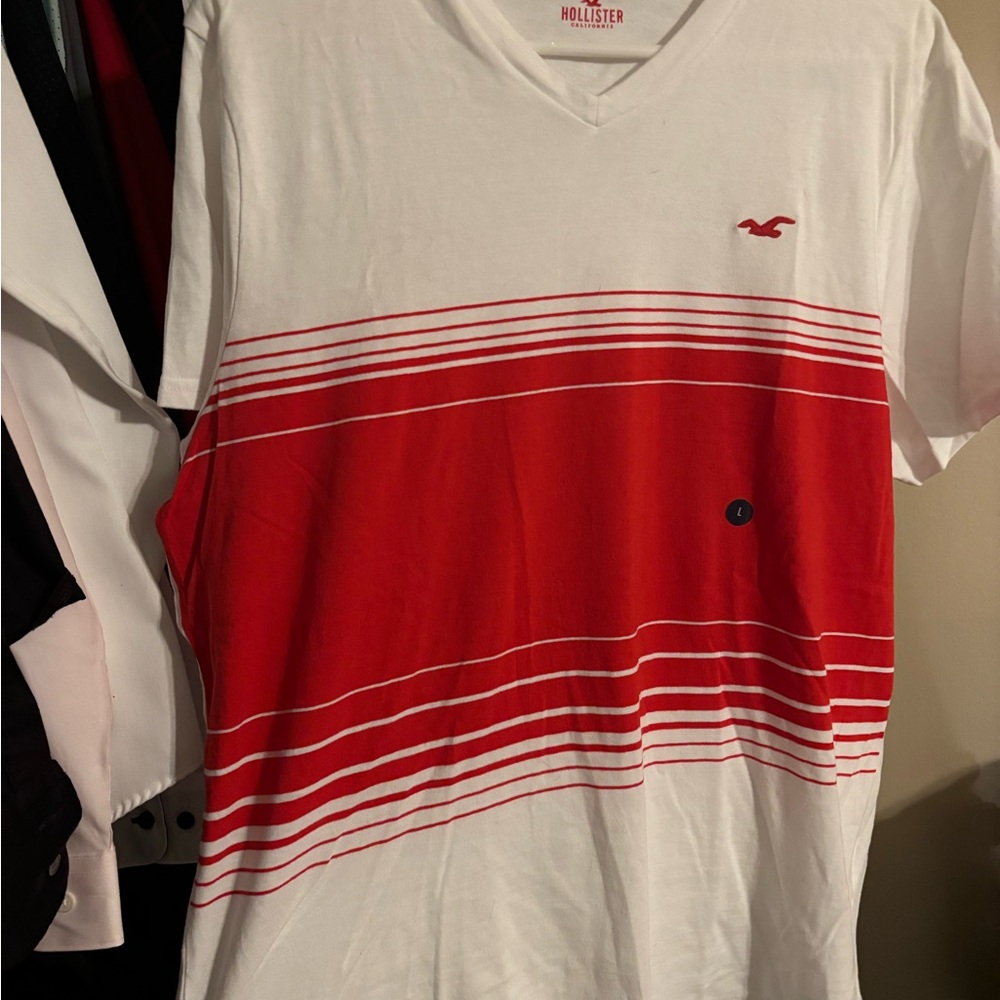 Hollister V-Neck